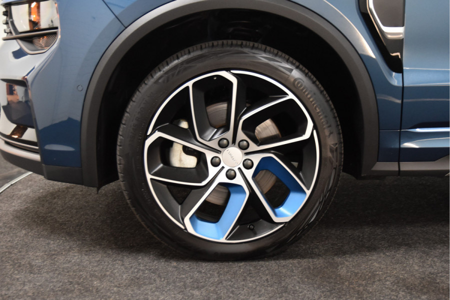 Lynk & Co 01 1.5 PHEV 261PK MY23 | Donkere hemel | 360 Camera | 7.4 kWh boordlader | S/K-panodak | Adapt. Cruise | Memory | Elek. klep | LM 20" | 2285