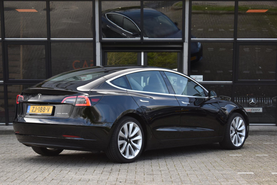 Tesla Model 3 Long Range AWD 75 kWh Tesla Model 3 Long Range Autopilot Pano 19"inch  AWD