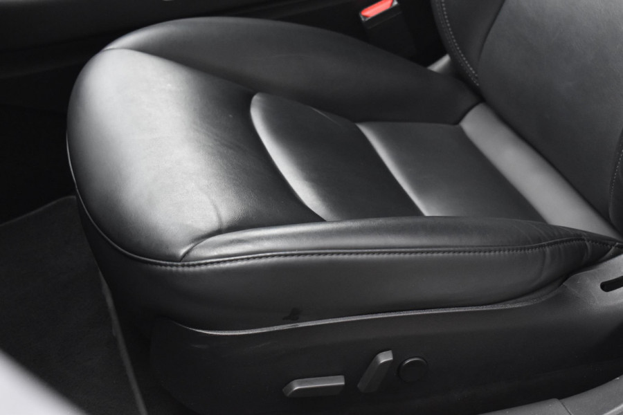 Tesla Model 3 Long Range AWD 75 kWh Tesla Model 3 Long Range Autopilot Pano 19"inch  AWD