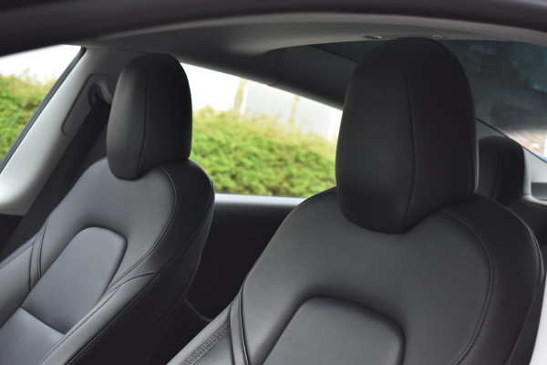 Tesla Model 3 Long Range AWD 75 kWh Tesla Model 3 Long Range Autopilot Pano 19"inch  AWD