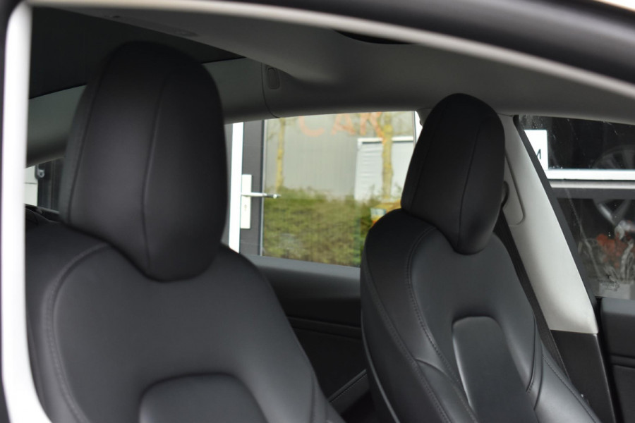 Tesla Model 3 Long Range AWD 75 kWh Tesla Model 3 Long Range Autopilot Pano 19"inch  AWD