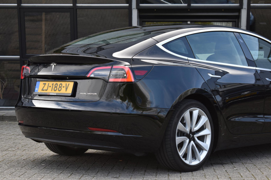 Tesla Model 3 Long Range AWD 75 kWh Tesla Model 3 Long Range Autopilot Pano 19"inch  AWD