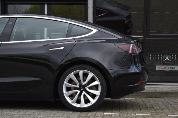 Tesla Model 3 Long Range AWD 75 kWh Tesla Model 3 Long Range Autopilot Pano 19"inch  AWD