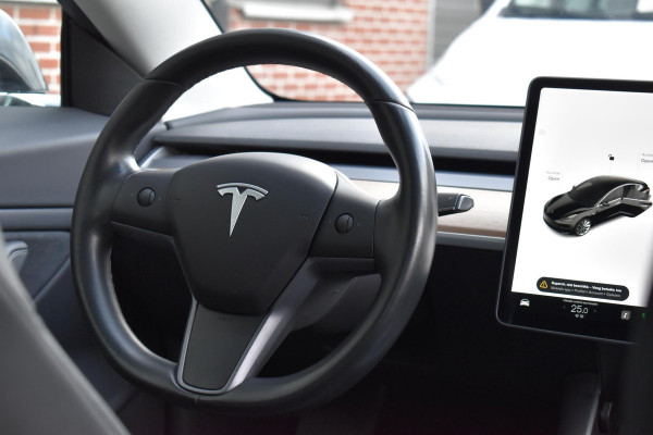 Tesla Model 3 Long Range AWD 75 kWh Tesla Model 3 Long Range Autopilot Pano 19"inch  AWD