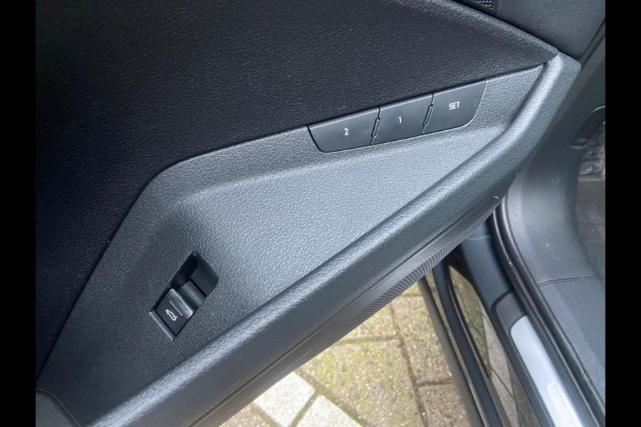Audi e-tron 50 QUATTRO/PANO/S-LINE 22INCH/BTW/LUCHTVERING