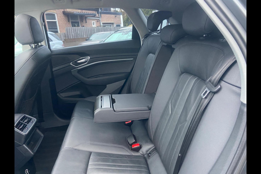 Audi e-tron 50 QUATTRO/PANO/S-LINE 22INCH/BTW/LUCHTVERING