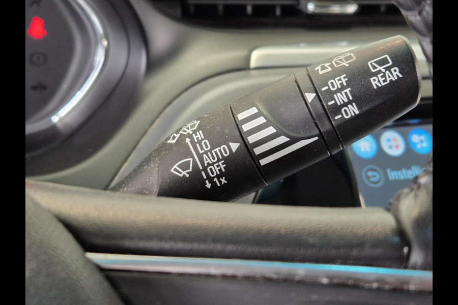 Opel Ampera-E Business 60 kWh Apple Carplay | Keyless | Parkeersensoren Voor/Achter | Stoel/Stuurverwarming |