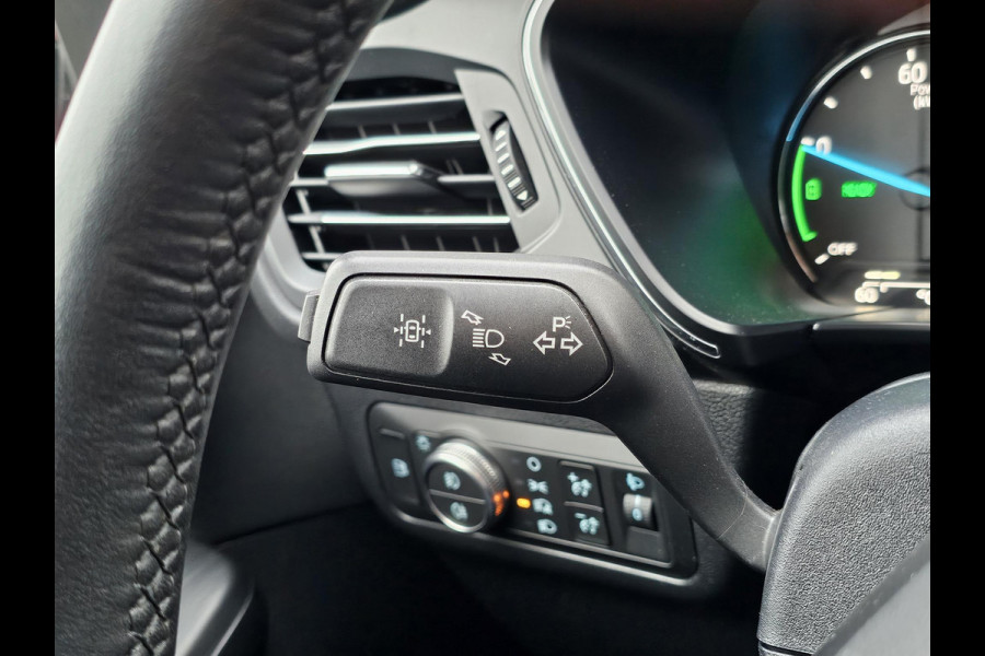 Ford Kuga 2.5 PHEV Titanium X 225 pk | Trekhaak | Adaptieve cruise control | Full led | Half Leder | Winterpack | Blind spot | Nette auto!