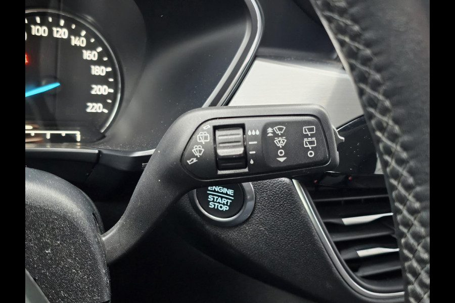 Ford Kuga 2.5 PHEV Titanium X 225 pk | Trekhaak | Adaptieve cruise control | Full led | Half Leder | Winterpack | Blind spot | Nette auto!