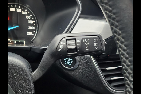 Ford Kuga 2.5 PHEV Titanium X 225 pk | Trekhaak | Adaptieve cruise control | Full led | Half Leder | Winterpack | Blind spot | Nette auto!