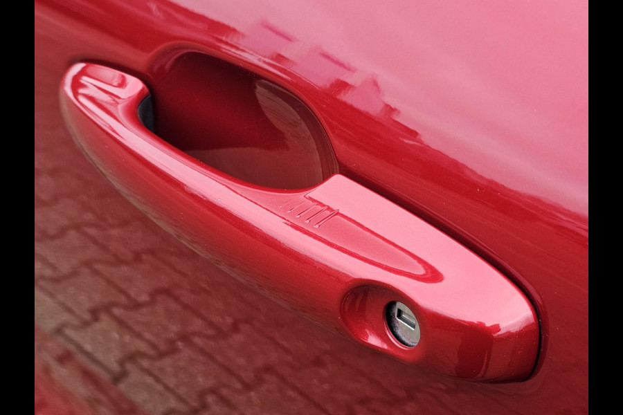 Ford Kuga 2.5 PHEV Titanium X 225 pk | Trekhaak | Adaptieve cruise control | Full led | Half Leder | Winterpack | Blind spot | Nette auto!