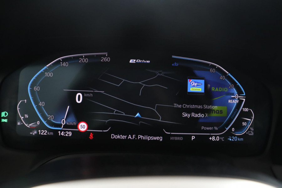 BMW 3 Serie Touring 320e Business Edition Plus|Laser|Leder|Sportstoelen|Adaptive Cruise Control