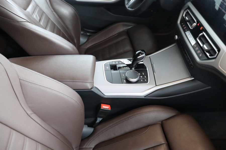 BMW 3 Serie Touring 320e Business Edition Plus|Laser|Leder|Sportstoelen|Adaptive Cruise Control