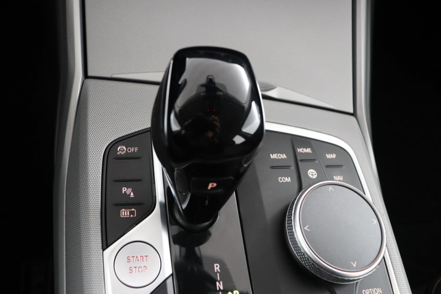 BMW 3 Serie Touring 320e Business Edition Plus|Laser|Leder|Sportstoelen|Adaptive Cruise Control