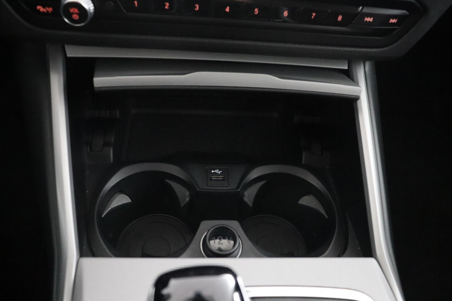 BMW 3 Serie Touring 320e Business Edition Plus|Laser|Leder|Sportstoelen|Adaptive Cruise Control
