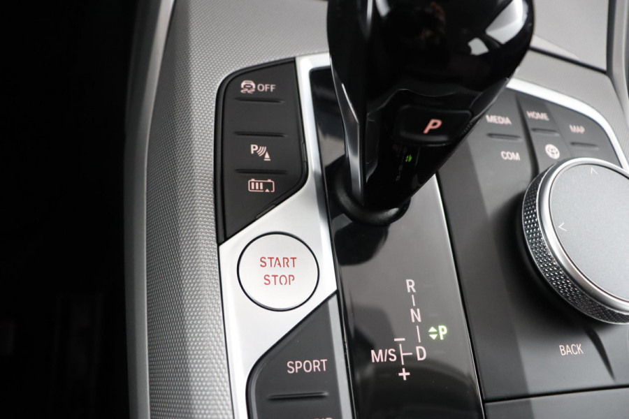 BMW 3 Serie Touring 320e Business Edition Plus|Laser|Leder|Sportstoelen|Adaptive Cruise Control