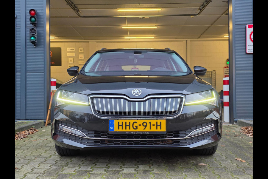 Škoda Superb Combi 1.4 TSI iV Business Edition Plus / STANDKACHEL / AFN.TREKHAAK / CRYSTAL LIGHTING / CAMERA / INCL. GARANTIE !