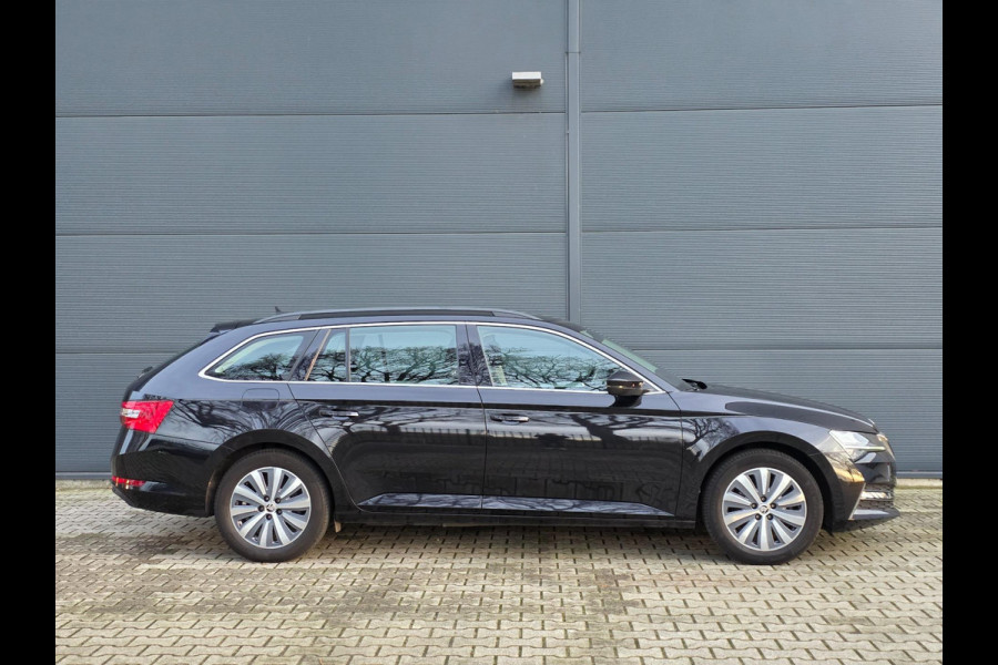 Škoda Superb Combi 1.4 TSI iV Business Edition Plus / STANDKACHEL / AFN.TREKHAAK / CRYSTAL LIGHTING / CAMERA / INCL. GARANTIE !
