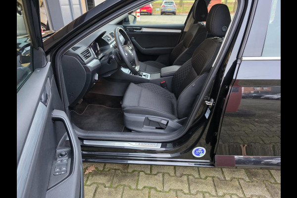 Škoda Superb Combi 1.4 TSI iV Business Edition Plus / STANDKACHEL / AFN.TREKHAAK / CRYSTAL LIGHTING / CAMERA / INCL. GARANTIE !