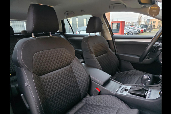 Škoda Superb Combi 1.4 TSI iV Business Edition Plus / STANDKACHEL / AFN.TREKHAAK / CRYSTAL LIGHTING / CAMERA / INCL. GARANTIE !
