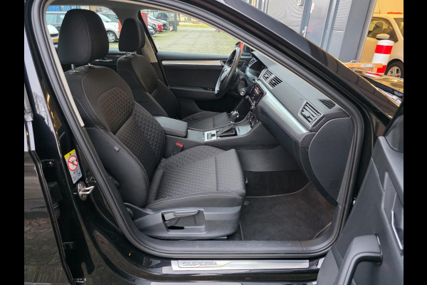 Škoda Superb Combi 1.4 TSI iV Business Edition Plus / STANDKACHEL / AFN.TREKHAAK / CRYSTAL LIGHTING / CAMERA / INCL. GARANTIE !