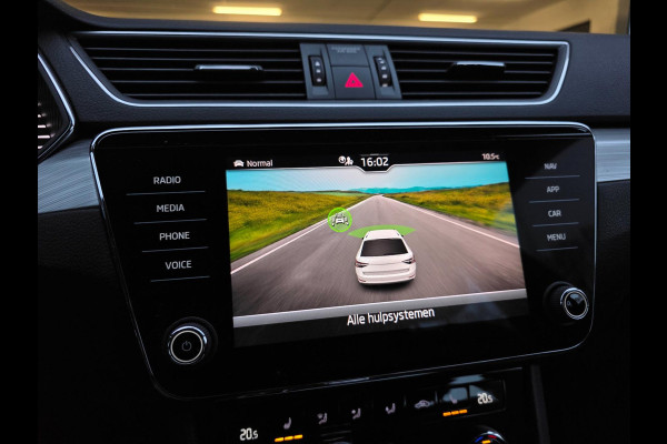 Škoda Superb Combi 1.4 TSI iV Business Edition Plus / STANDKACHEL / AFN.TREKHAAK / CRYSTAL LIGHTING / CAMERA / INCL. GARANTIE !