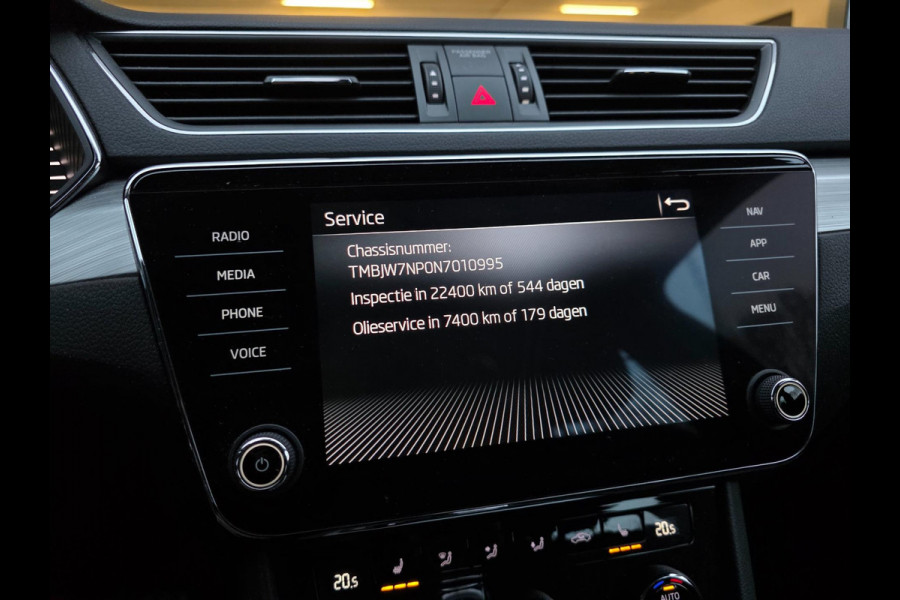 Škoda Superb Combi 1.4 TSI iV Business Edition Plus / STANDKACHEL / AFN.TREKHAAK / CRYSTAL LIGHTING / CAMERA / INCL. GARANTIE !