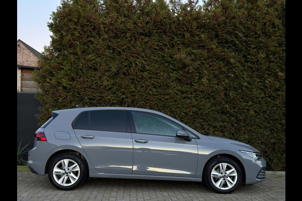 Volkswagen Golf 1.0 eTSI Life CarPlay Nardo Automaat