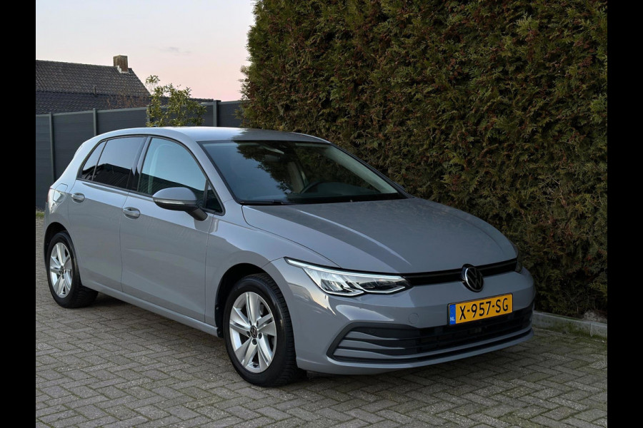 Volkswagen Golf 1.0 eTSI Life CarPlay Nardo Automaat