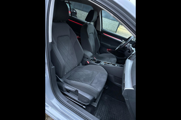 Volkswagen Golf 1.0 eTSI Life CarPlay Nardo Automaat