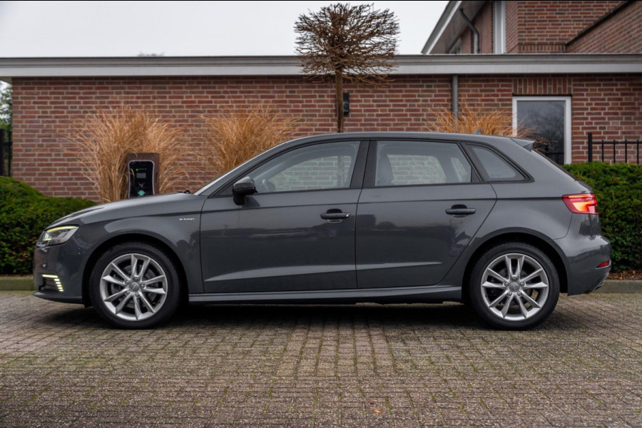 Audi A3 Sportback 1.4 e-tron Sport 204 PK Virtual Cockpit Adaptive Cruise Keyless Leder PDC 17''