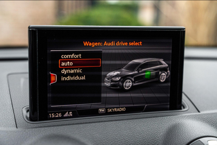 Audi A3 Sportback 1.4 e-tron Sport 204 PK Virtual Cockpit Adaptive Cruise Keyless Leder PDC 17''