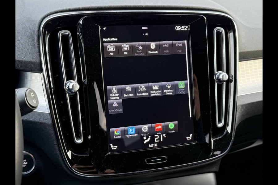 Volvo XC40 1.5 T3 Momentum Pro | CarPlay | H/K | Elek. Achterklep | Camera | 18 inch