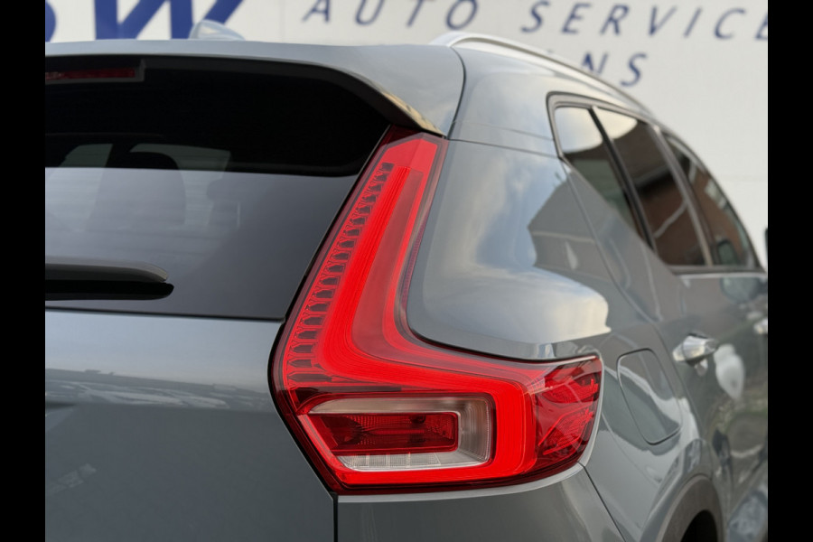 Volvo XC40 1.5 T3 Momentum Pro | CarPlay | H/K | Elek. Achterklep | Camera | 18 inch