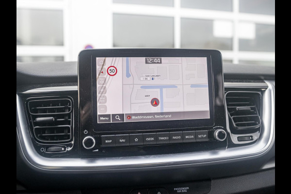 Kia Stonic 1.0 T-GDi MHEV DynamicPlusLine | Clima | Cruise | Trekhaak | Nieuwstaat!