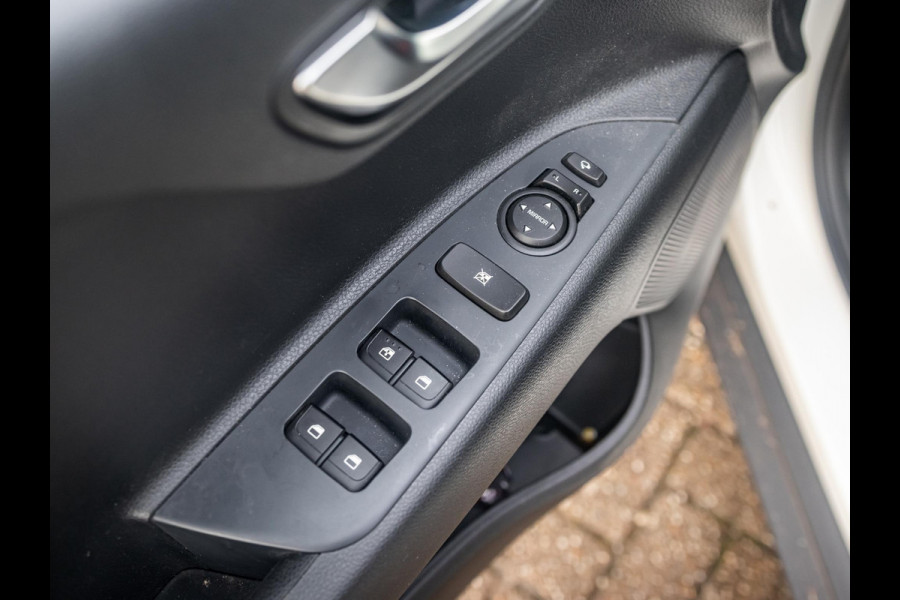 Kia Stonic 1.0 T-GDi MHEV DynamicPlusLine | Clima | Cruise | Trekhaak | Nieuwstaat!