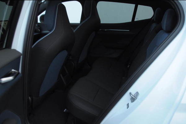 Volvo EX30 Cross Country 428PK Automaat Twin Motor Performance Ultra 69 kWh