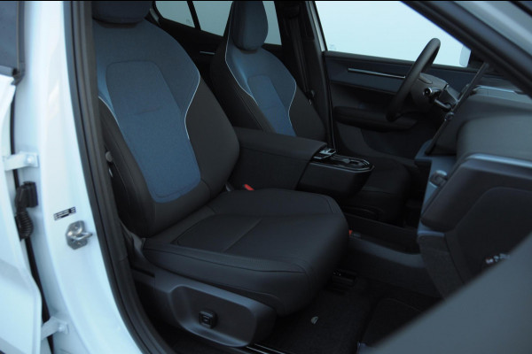 Volvo EX30 Cross Country 428PK Automaat Twin Motor Performance Ultra 69 kWh