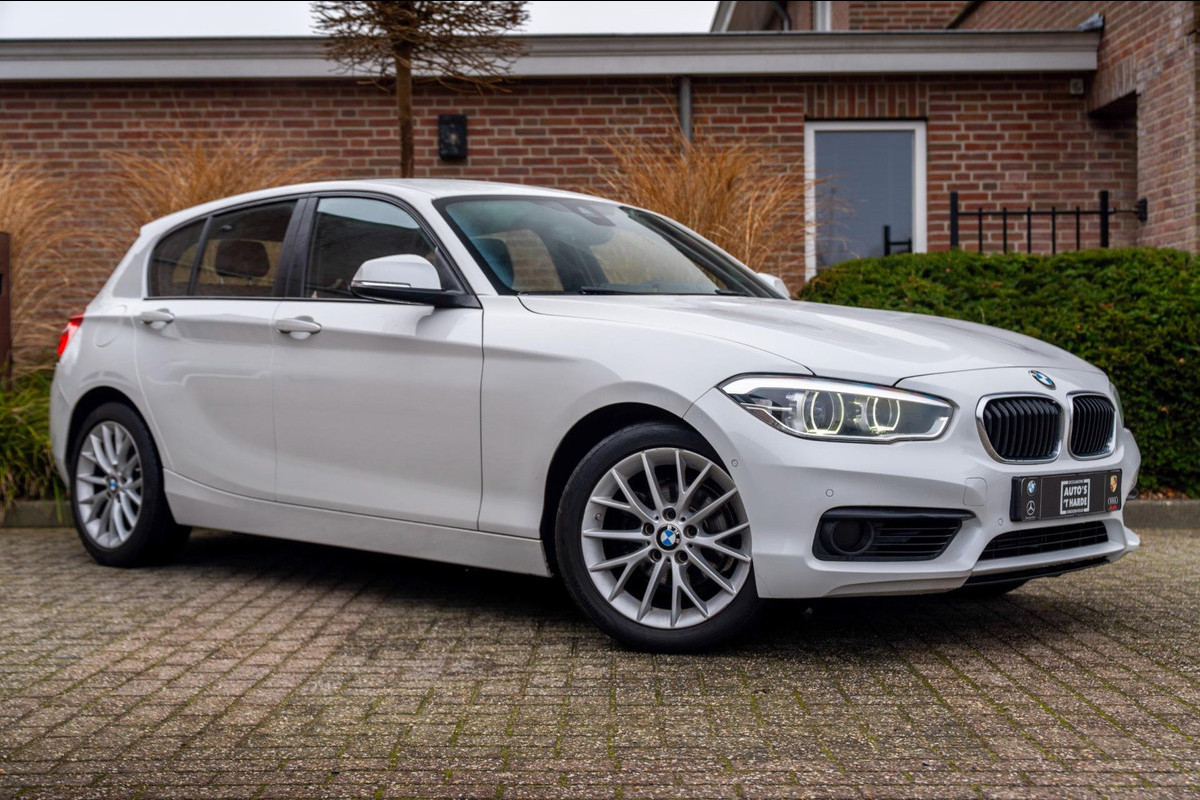 BMW 1-serie 118i Edition Shadow 136 PK Keyless Leder Stoelverwarming 17''