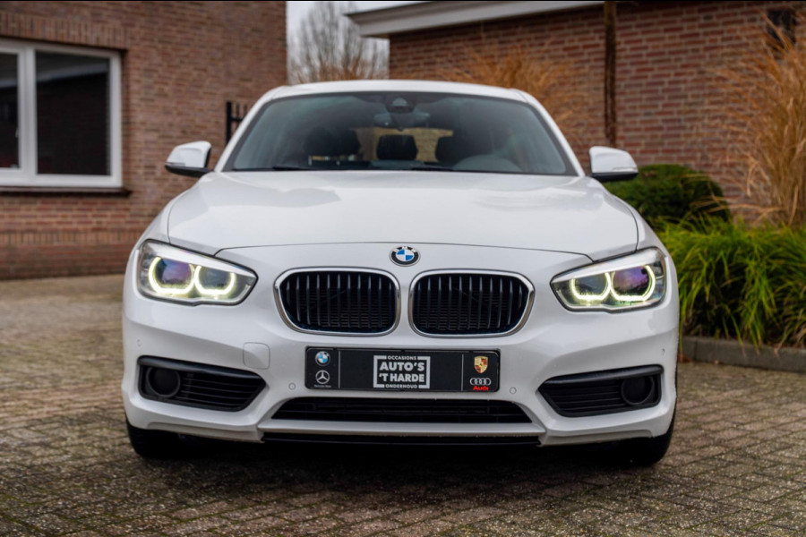 BMW 1-serie 118i Edition Shadow 136 PK Keyless Leder Stoelverwarming 17''