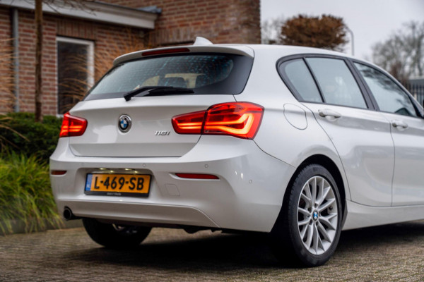BMW 1-serie 118i Edition Shadow 136 PK Keyless Leder Stoelverwarming 17''