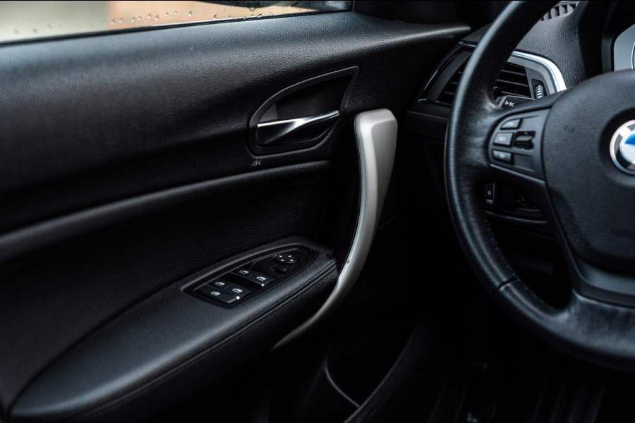 BMW 1-serie 118i Edition Shadow 136 PK Keyless Leder Stoelverwarming 17''