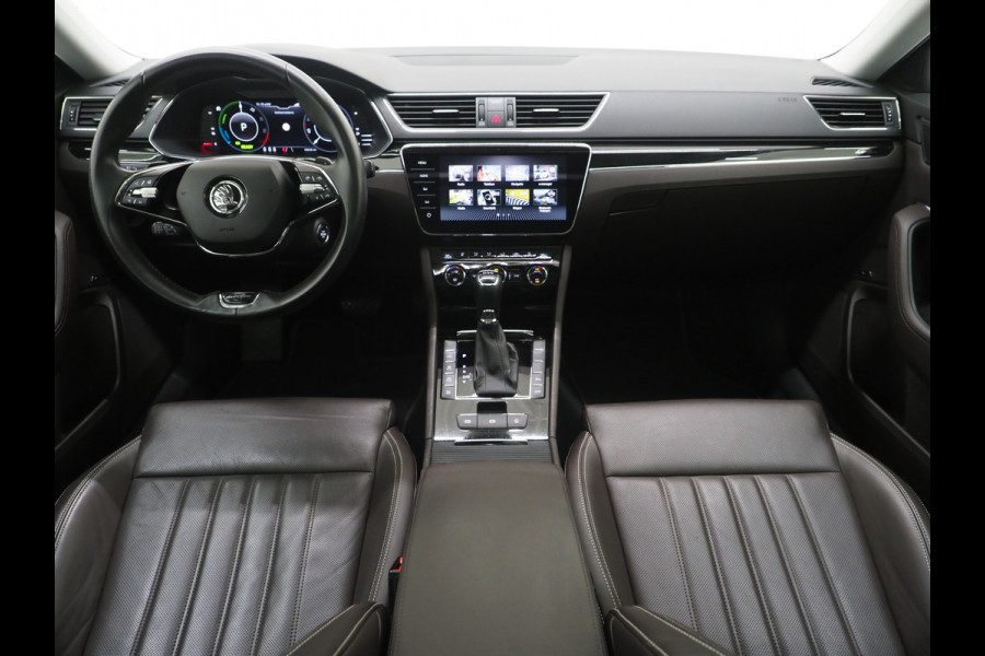 Škoda Superb Combi 1.4 TSI iV Laurin & Klement | Panoramadak | Leder | Canton | Camera | Keyless | Adaptive Cruise | Carplay