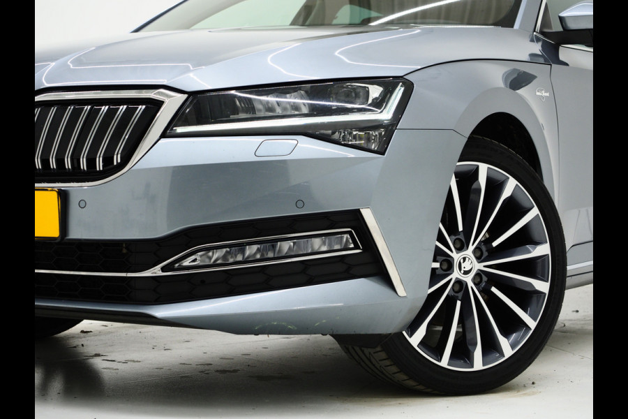 Škoda Superb Combi 1.4 TSI iV Laurin & Klement | Panoramadak | Leder | Canton | Camera | Keyless | Adaptive Cruise | Carplay