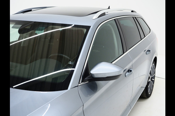 Škoda Superb Combi 1.4 TSI iV Laurin & Klement | Panoramadak | Leder | Canton | Camera | Keyless | Adaptive Cruise | Carplay