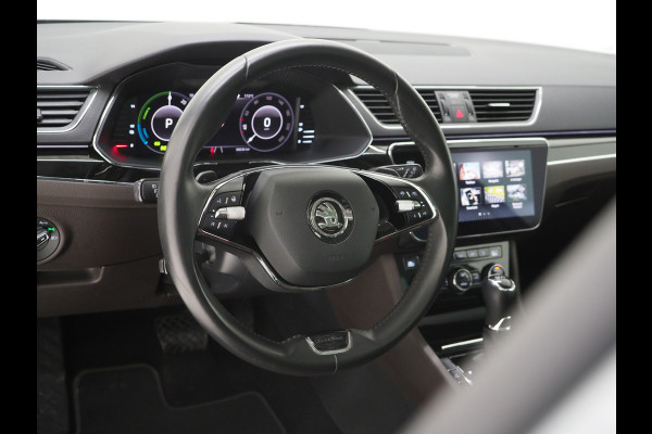 Škoda Superb Combi 1.4 TSI iV Laurin & Klement | Panoramadak | Leder | Canton | Camera | Keyless | Adaptive Cruise | Carplay