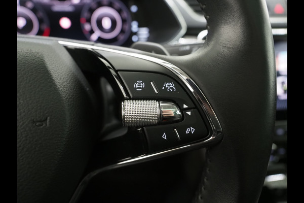 Škoda Superb Combi 1.4 TSI iV Laurin & Klement | Panoramadak | Leder | Canton | Camera | Keyless | Adaptive Cruise | Carplay