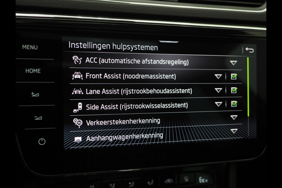 Škoda Superb Combi 1.4 TSI iV Laurin & Klement | Panoramadak | Leder | Canton | Camera | Keyless | Adaptive Cruise | Carplay