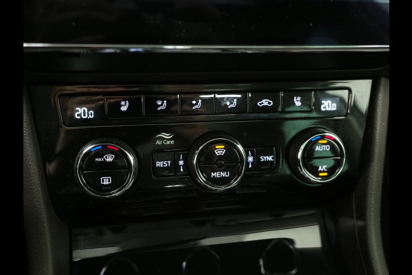 Škoda Superb Combi 1.4 TSI iV Laurin & Klement | Panoramadak | Leder | Canton | Camera | Keyless | Adaptive Cruise | Carplay