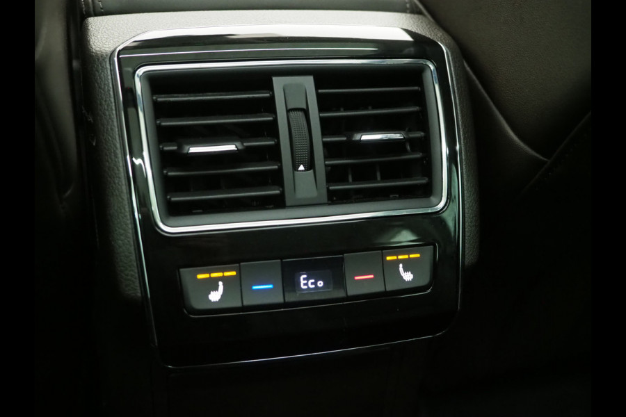 Škoda Superb Combi 1.4 TSI iV Laurin & Klement | Panoramadak | Leder | Canton | Camera | Keyless | Adaptive Cruise | Carplay